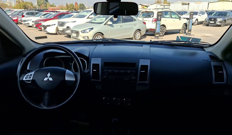 Mitsubishi Outlander 2.4 GLX CVT 4WD Suv 2014