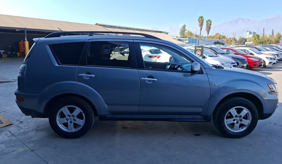 Mitsubishi Outlander 2.4 GLX CVT 4WD Suv 2014