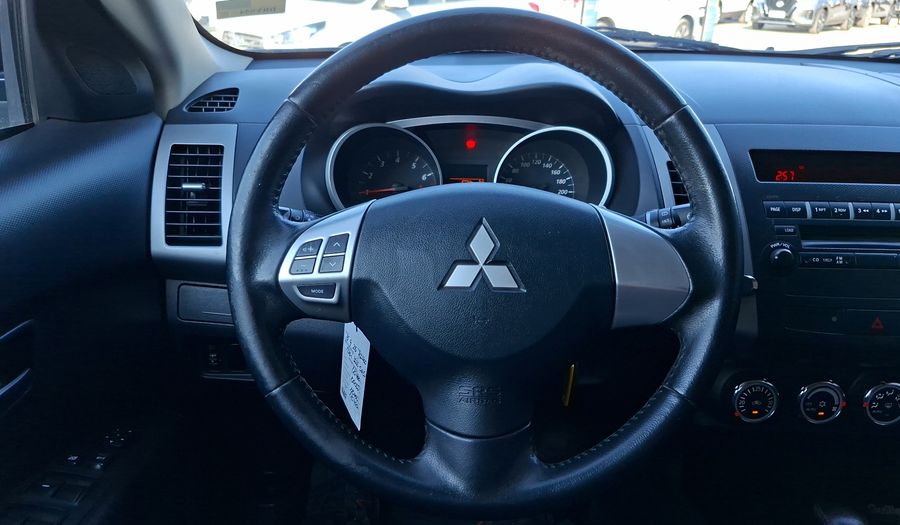 Mitsubishi Outlander 2.4 GLX CVT 4WD Suv 2014