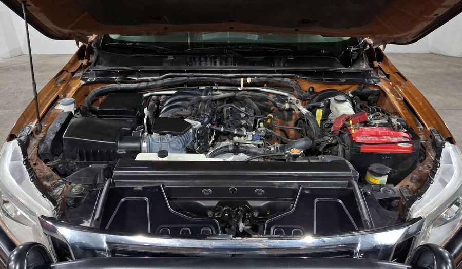 Nissan Np300 2.5 LE TM AC Pickup 2019