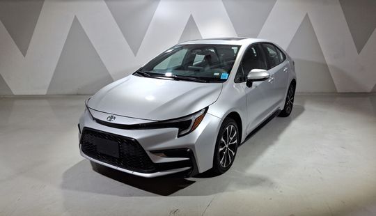 Toyota • Corolla