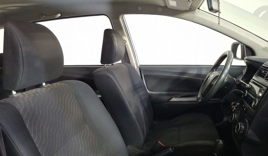 Toyota Avanza 1.5 LE AT Minivan 2017