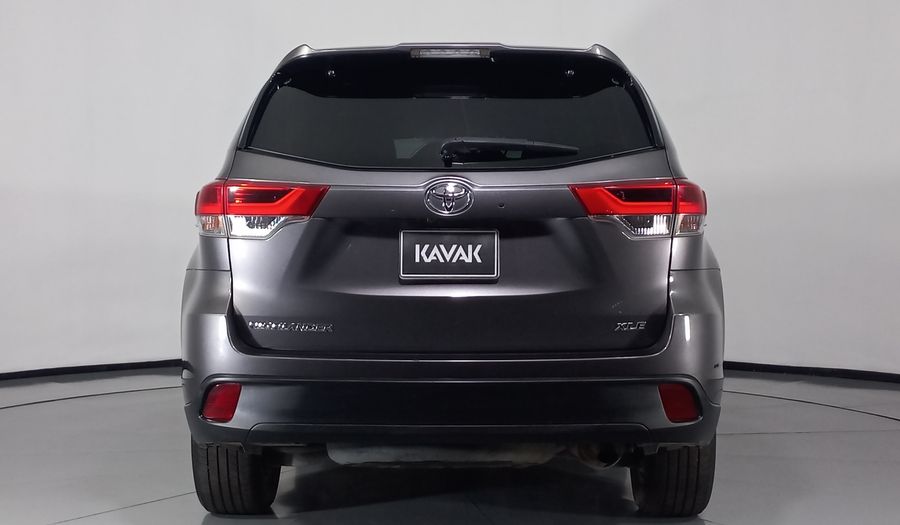 Toyota Highlander 3.5 XLE Suv 2017