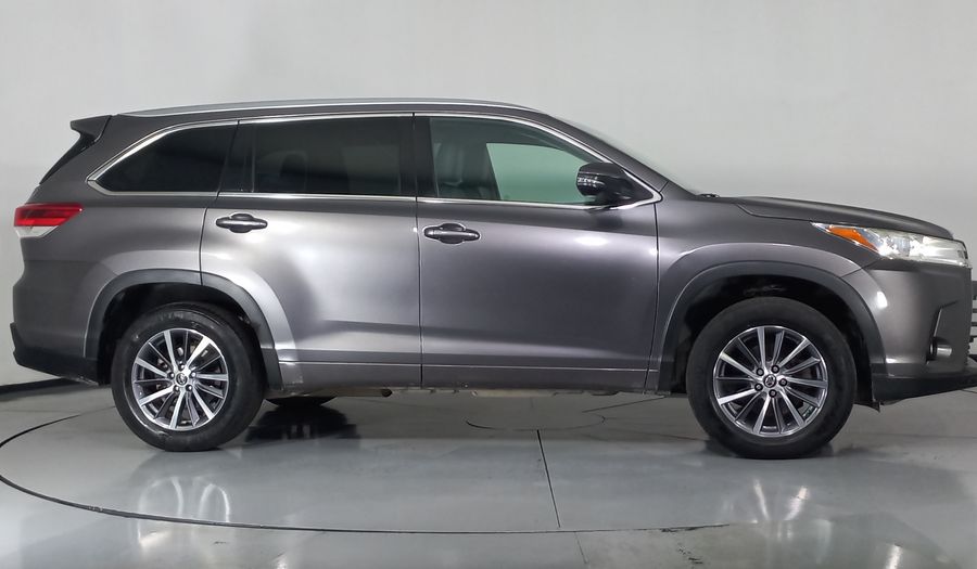 Toyota Highlander 3.5 XLE Suv 2017