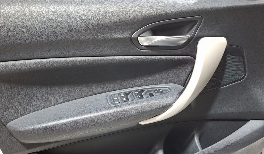 Bmw Serie 1 1.6 120IA Hatchback 2016