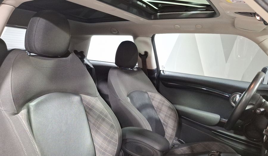 Mini Cooper S 2.0 COOPER CHILI Hatchback 2019