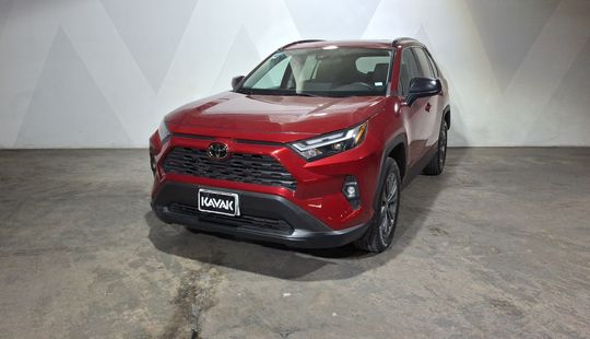 Toyota • RAV4