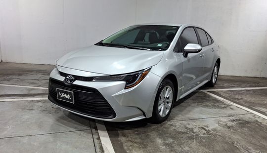 Toyota • Corolla