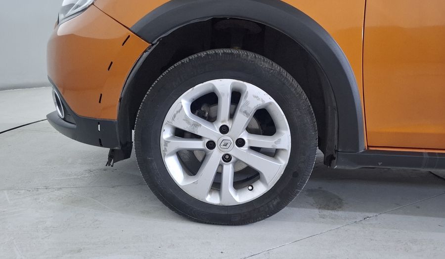Renault Stepway 1.6 DYNAMIQUE MT Hatchback 2016