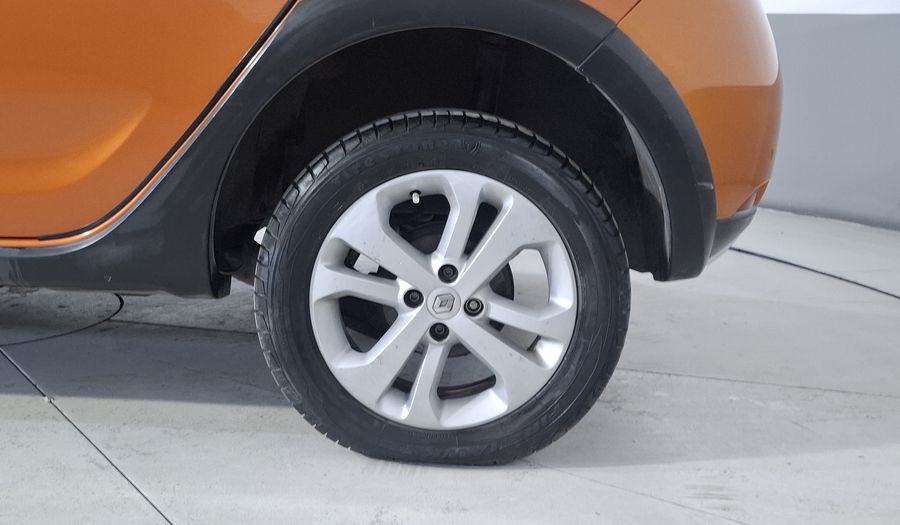 Renault Stepway 1.6 DYNAMIQUE MT Hatchback 2016