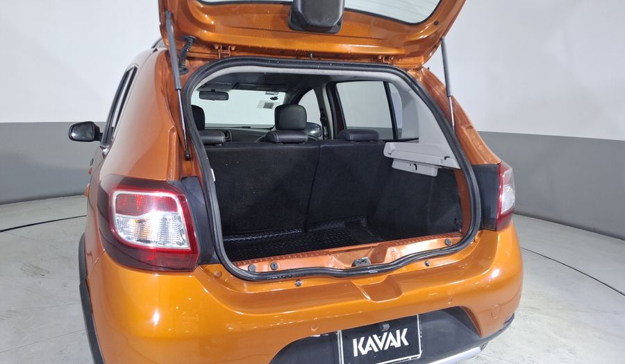Renault Stepway 1.6 DYNAMIQUE MT Hatchback 2016