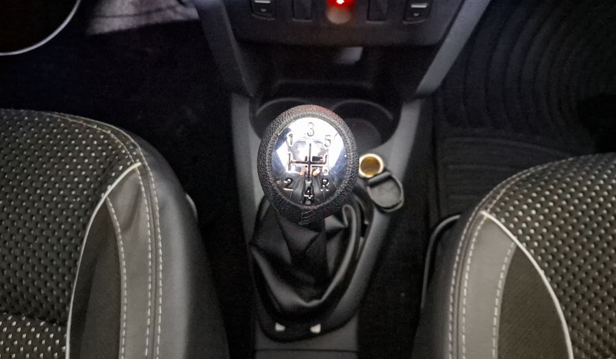 Renault Stepway 1.6 DYNAMIQUE MT Hatchback 2016