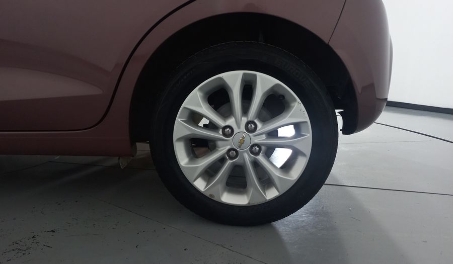 Chevrolet Spark 1.4 PREMIER C Hatchback 2021