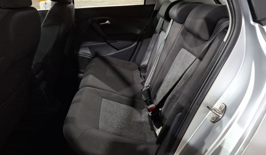 Volkswagen Polo 1.6 COMFORTLINE PLUS Hatchback 2021