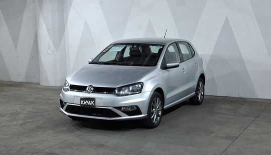 Volkswagen • Polo
