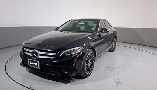 Mercedes Benz • Clase C