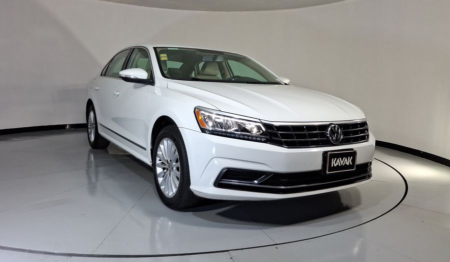Volkswagen Passat 2.5 SPORTLINE Sedan 2016