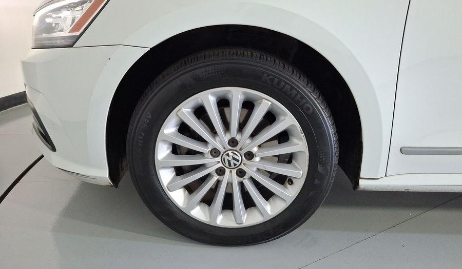 Volkswagen Passat 2.5 SPORTLINE Sedan 2016