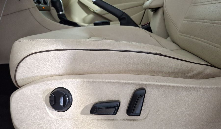 Volkswagen Passat 2.5 SPORTLINE Sedan 2016