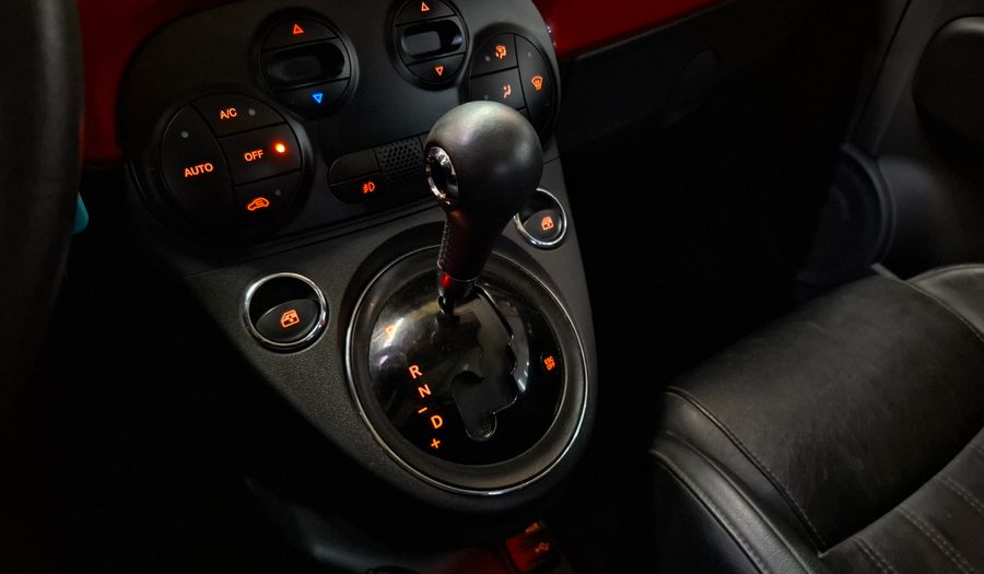 Fiat 500 1.4 16V LOUNGE AUTO Hatchback 2017