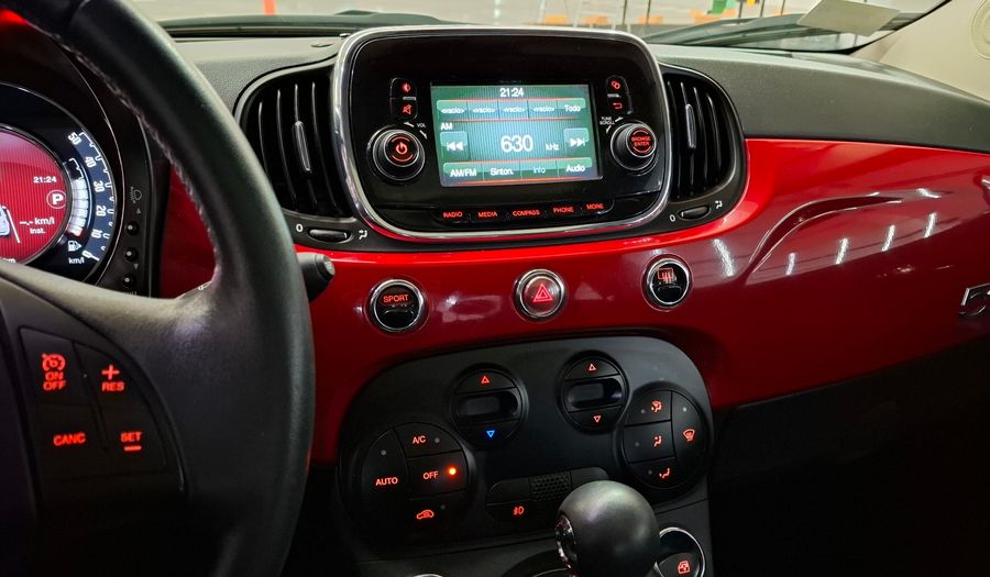 Fiat 500 1.4 16V LOUNGE AUTO Hatchback 2017