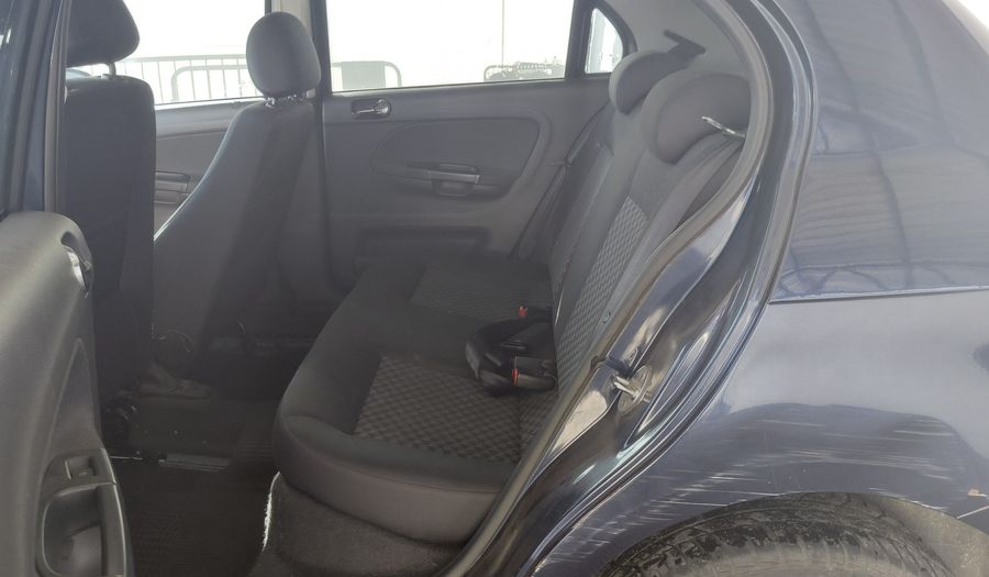 Volkswagen Gol Trend 1.6 HIGHLINE Hatchback 2015