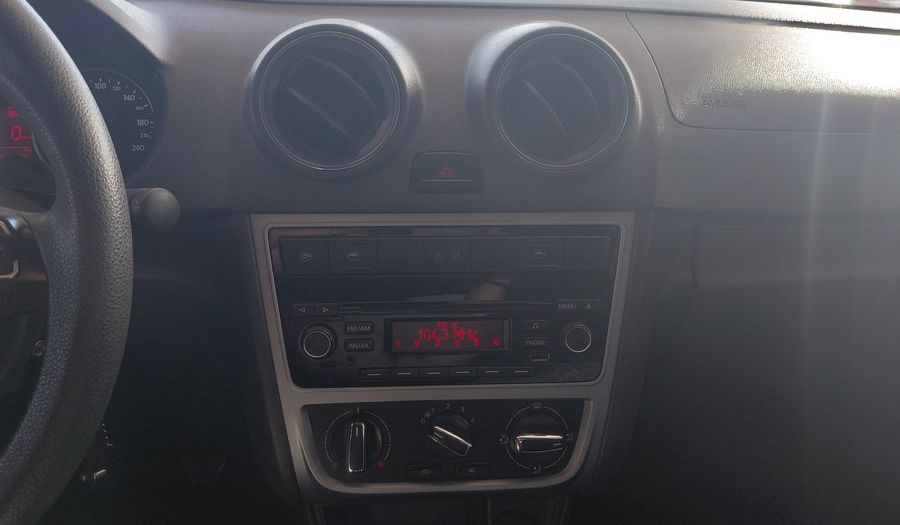 Volkswagen Gol Trend 1.6 HIGHLINE Hatchback 2015
