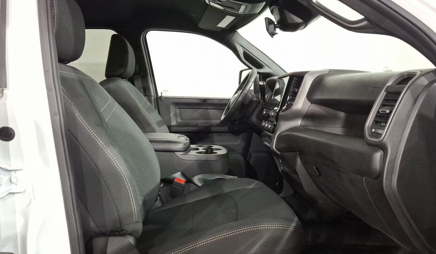 Ram 4000 6.4 CREW CAB CHASIS 4WD V8 8AT AUTO Pickup 2025