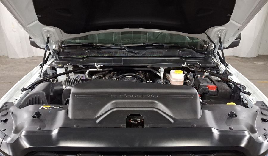 Ram 4000 6.4 CREW CAB CHASIS 4WD V8 8AT AUTO Pickup 2025