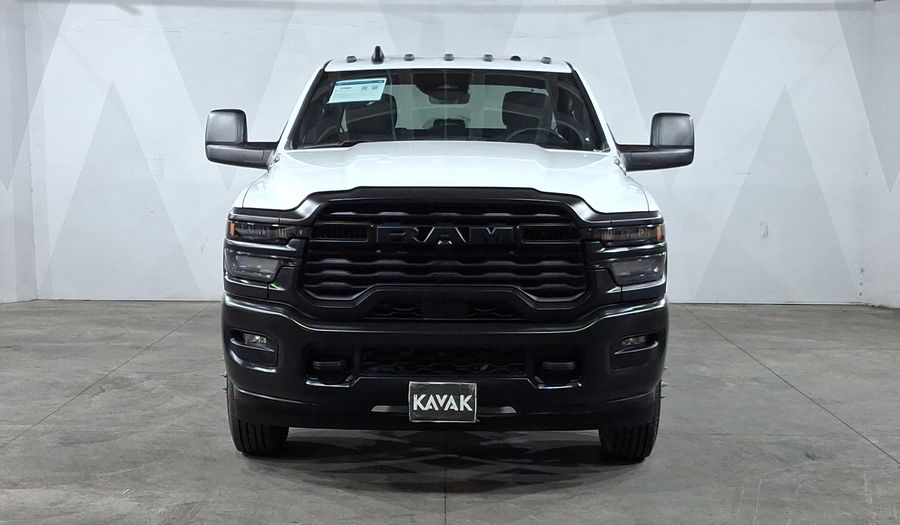Ram 4000 6.4 CREW CAB CHASIS 4WD V8 8AT AUTO Pickup 2025