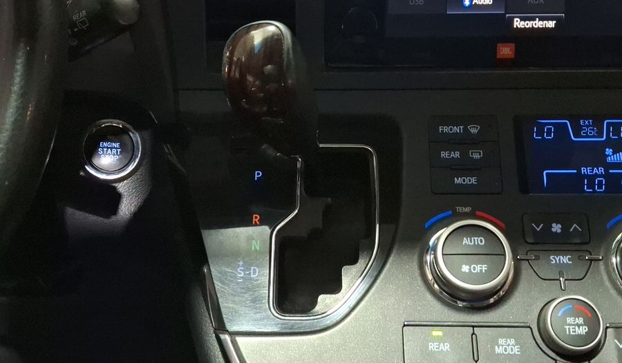 Toyota Sienna 3.5 LIMITED AT Minivan 2017
