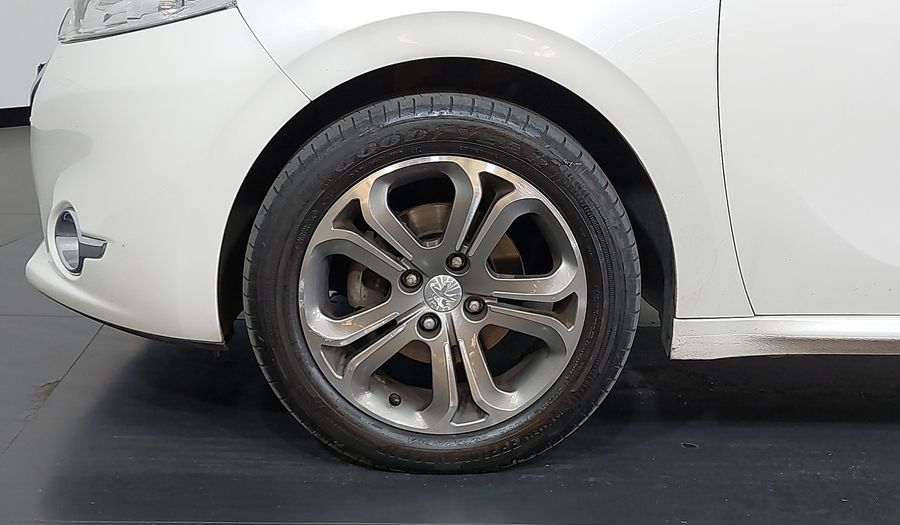 Peugeot 208 1.6 16V FLEX GRIFFE BVA Hatchback 2015