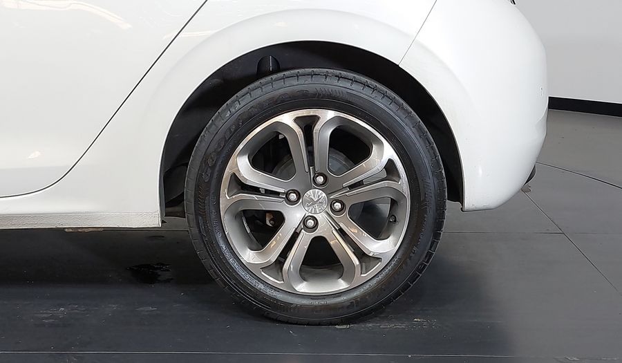 Peugeot 208 1.6 16V FLEX GRIFFE BVA Hatchback 2015