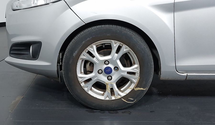 Ford Fiesta 1.6 16V TIVCT SE Hatchback 2014