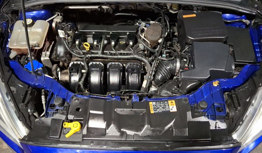 Ford Focus 2.0 TITANIUM PLUS AT Sedan 2015