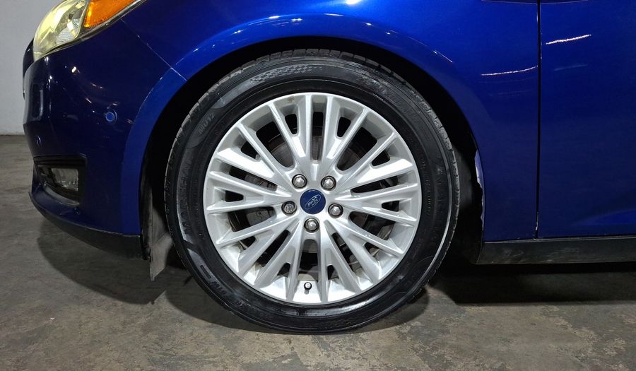 Ford Focus 2.0 TITANIUM PLUS AT Sedan 2015