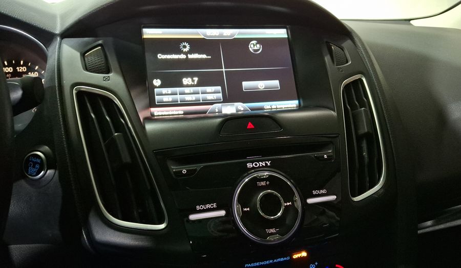 Ford Focus 2.0 TITANIUM PLUS AT Sedan 2015