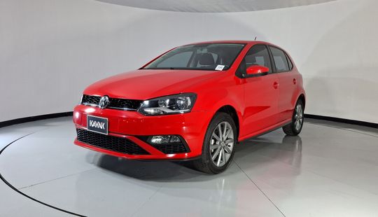 Volkswagen • Polo