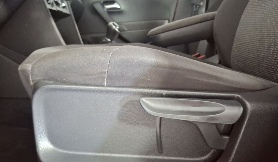 Volkswagen Polo 1.6 COMFORTLINE PLUS Hatchback 2021
