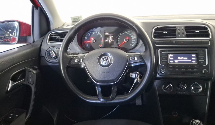 Volkswagen Polo 1.6 COMFORTLINE PLUS Hatchback 2021