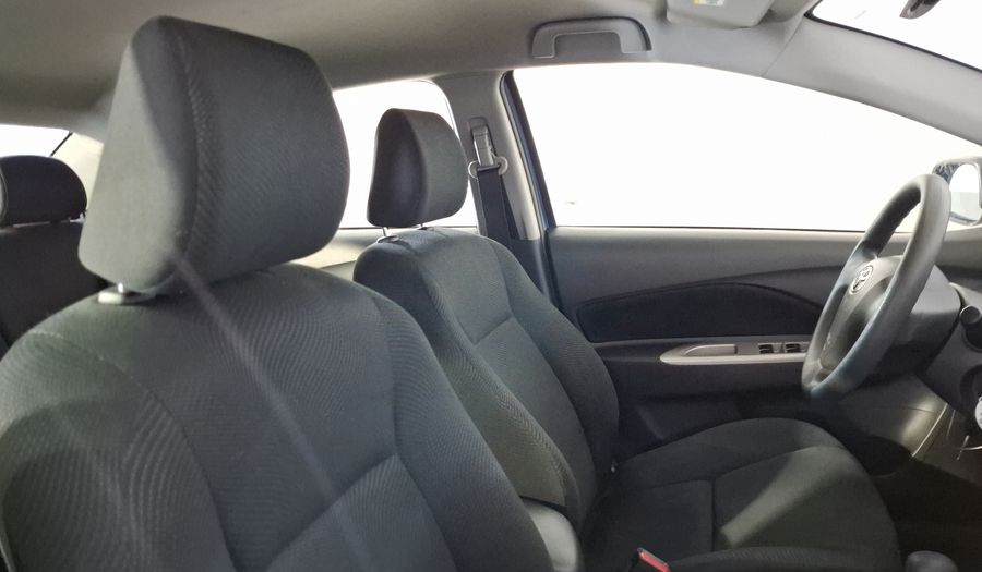 Toyota Yaris 1.5 SEDAN PREMIUM AT Sedan 2015