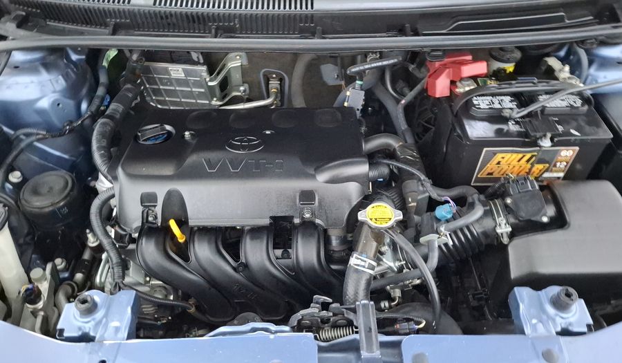 Toyota Yaris 1.5 SEDAN PREMIUM AT Sedan 2015