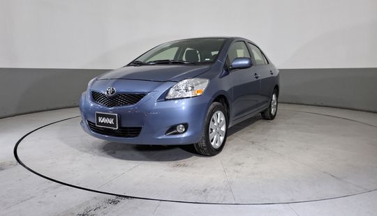 Toyota • Yaris
