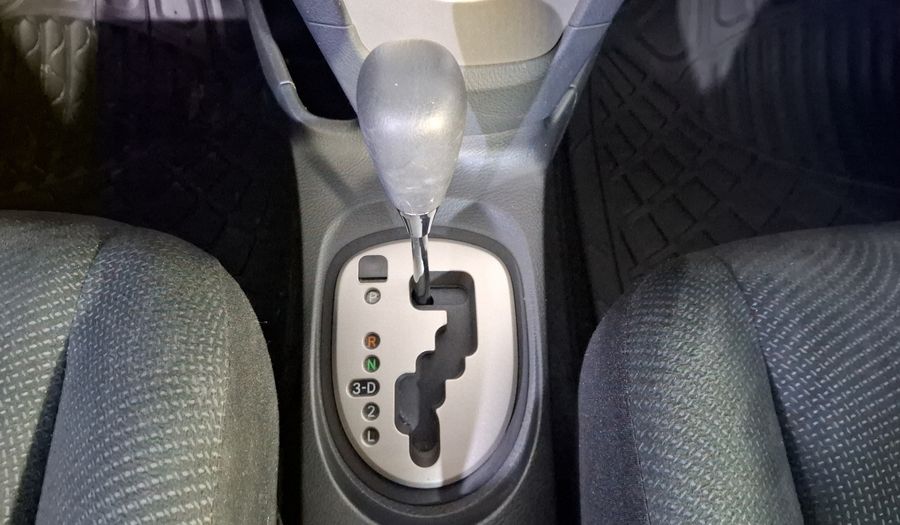 Toyota Yaris 1.5 SEDAN PREMIUM AT Sedan 2015