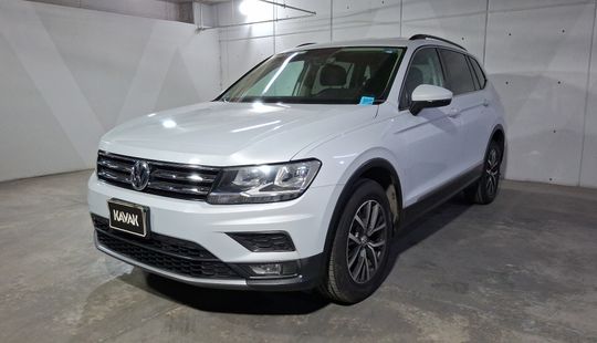 Volkswagen • Tiguan