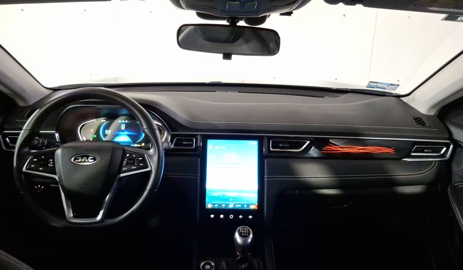 Jac J7 1.5 ADVANCED MT Hatchback 2022