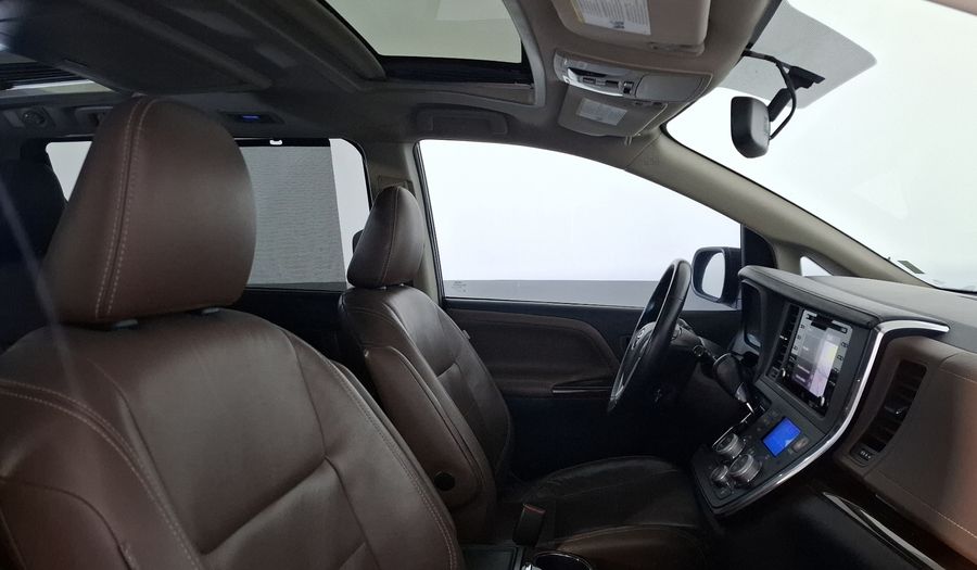 Toyota Sienna 3.5 LIMITED AT Minivan 2018