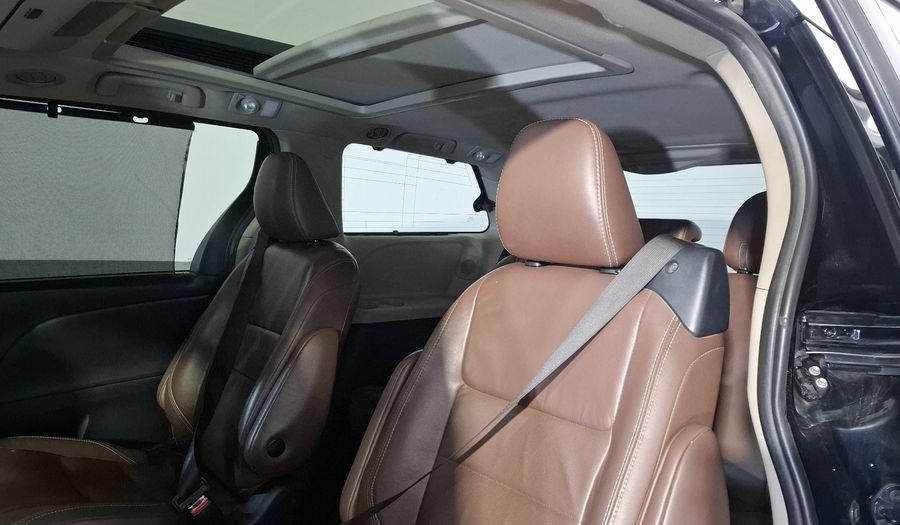 Toyota Sienna 3.5 LIMITED AT Minivan 2018