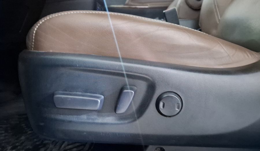 Toyota Sienna 3.5 LIMITED AT Minivan 2018