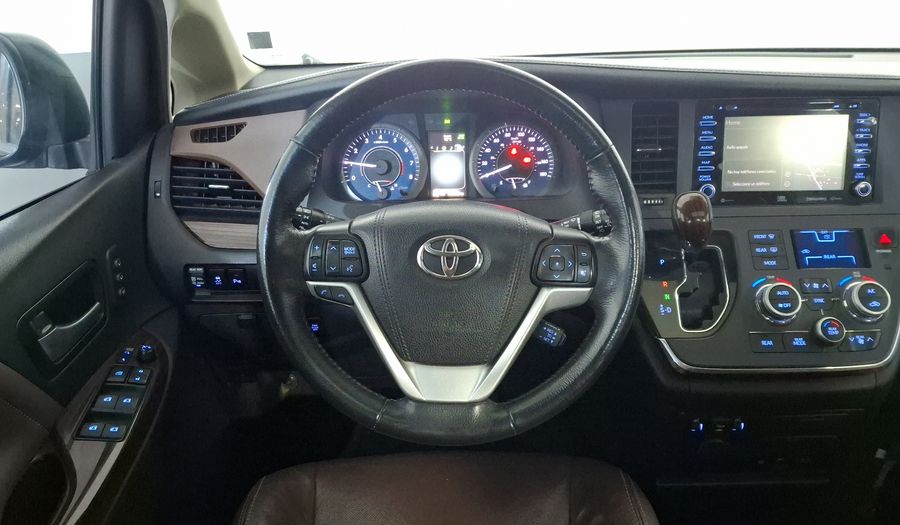 Toyota Sienna 3.5 LIMITED AT Minivan 2018